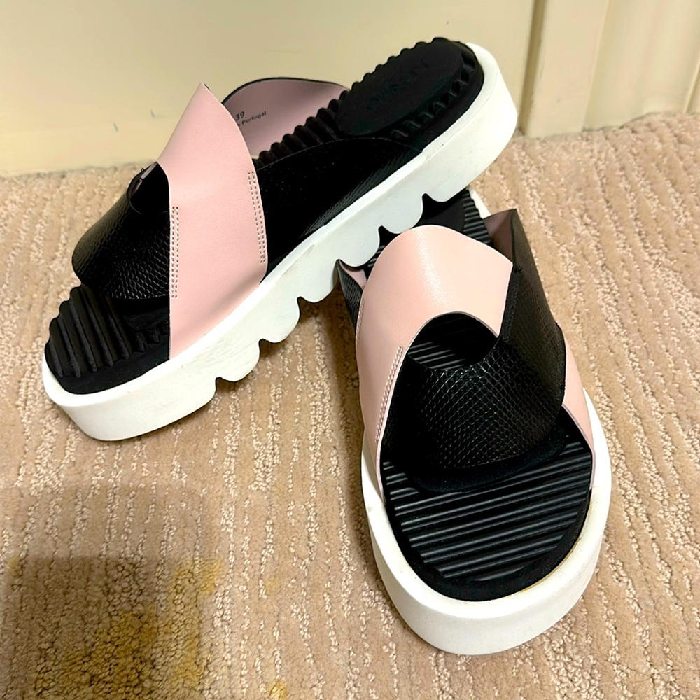 Kenzo slides black and pink, never worn
